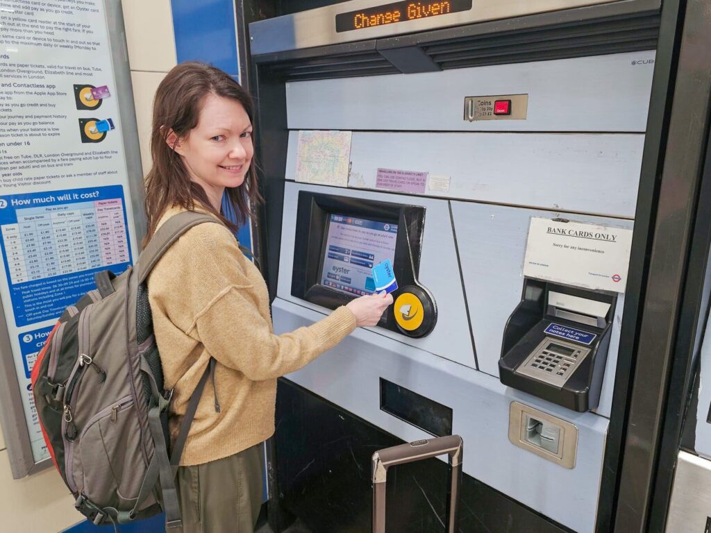 Mastering Cashless Payments in London: A Guide to Using Your Card with Ease 1 mastering cashless payments in london a guide to using your card with ease